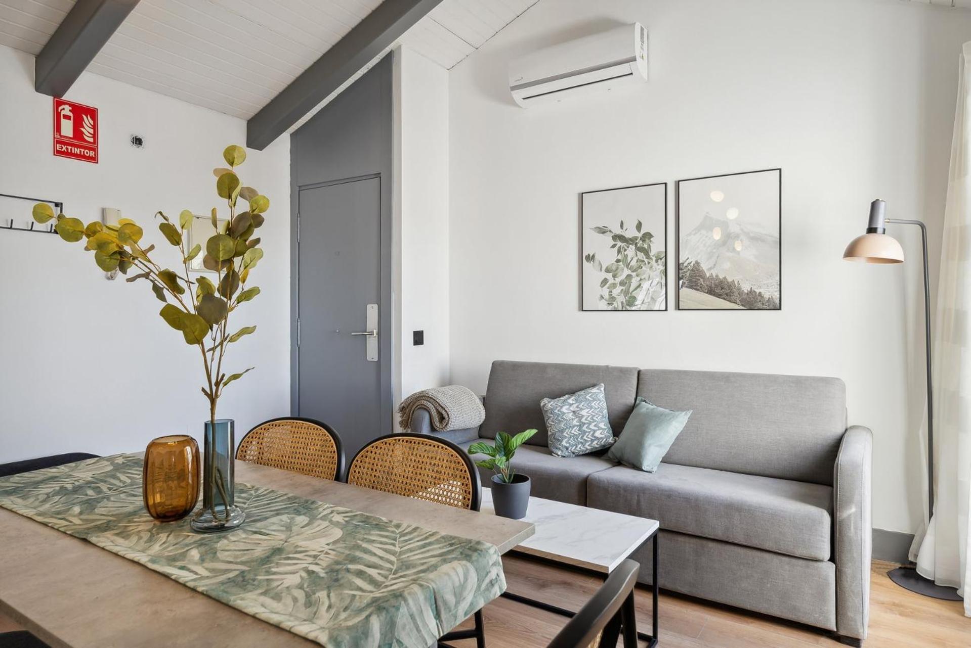 Limehome Madrid Calle De Santa Ana - Estancia Temporal Екстер'єр фото