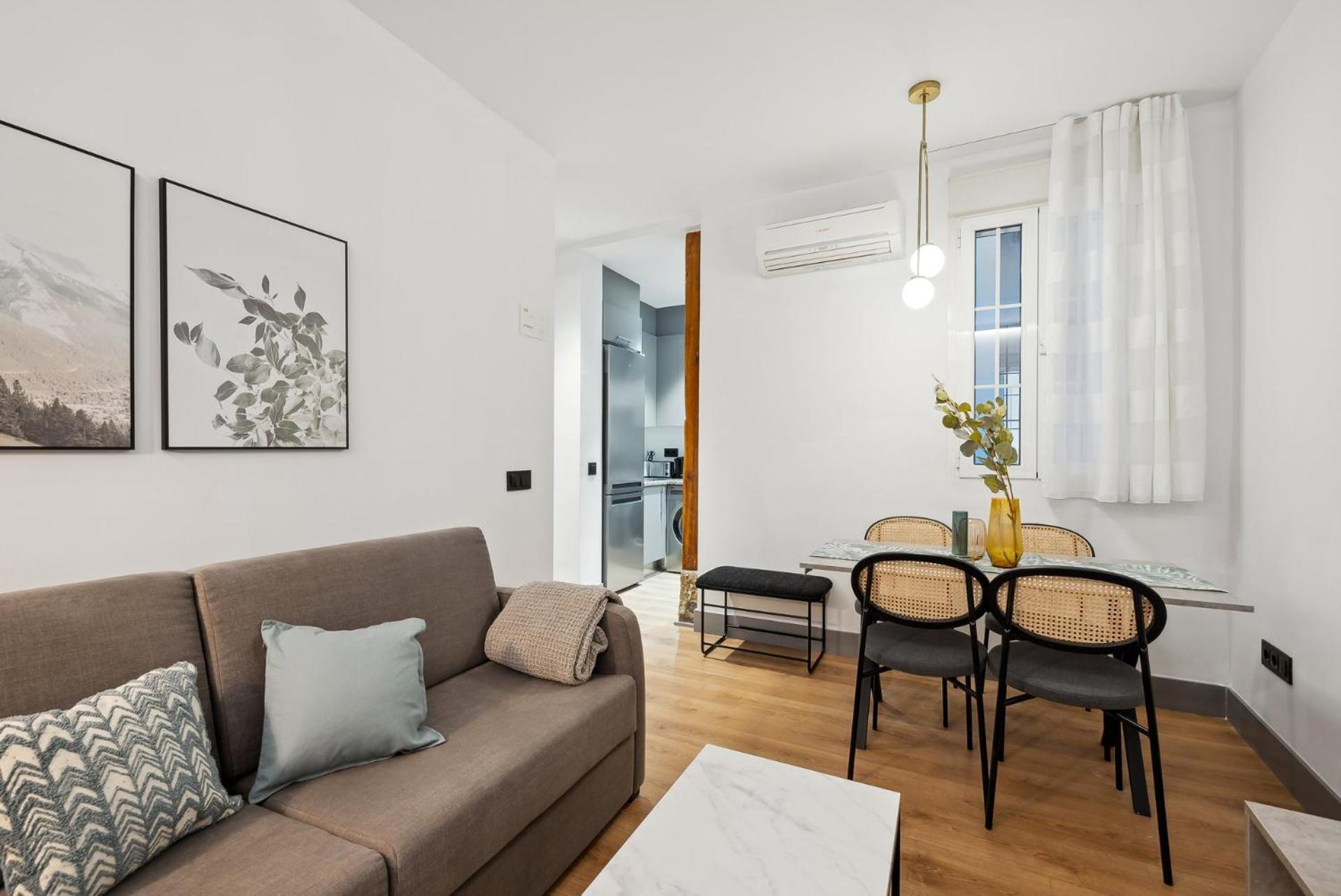 Limehome Madrid Calle De Santa Ana - Estancia Temporal Екстер'єр фото