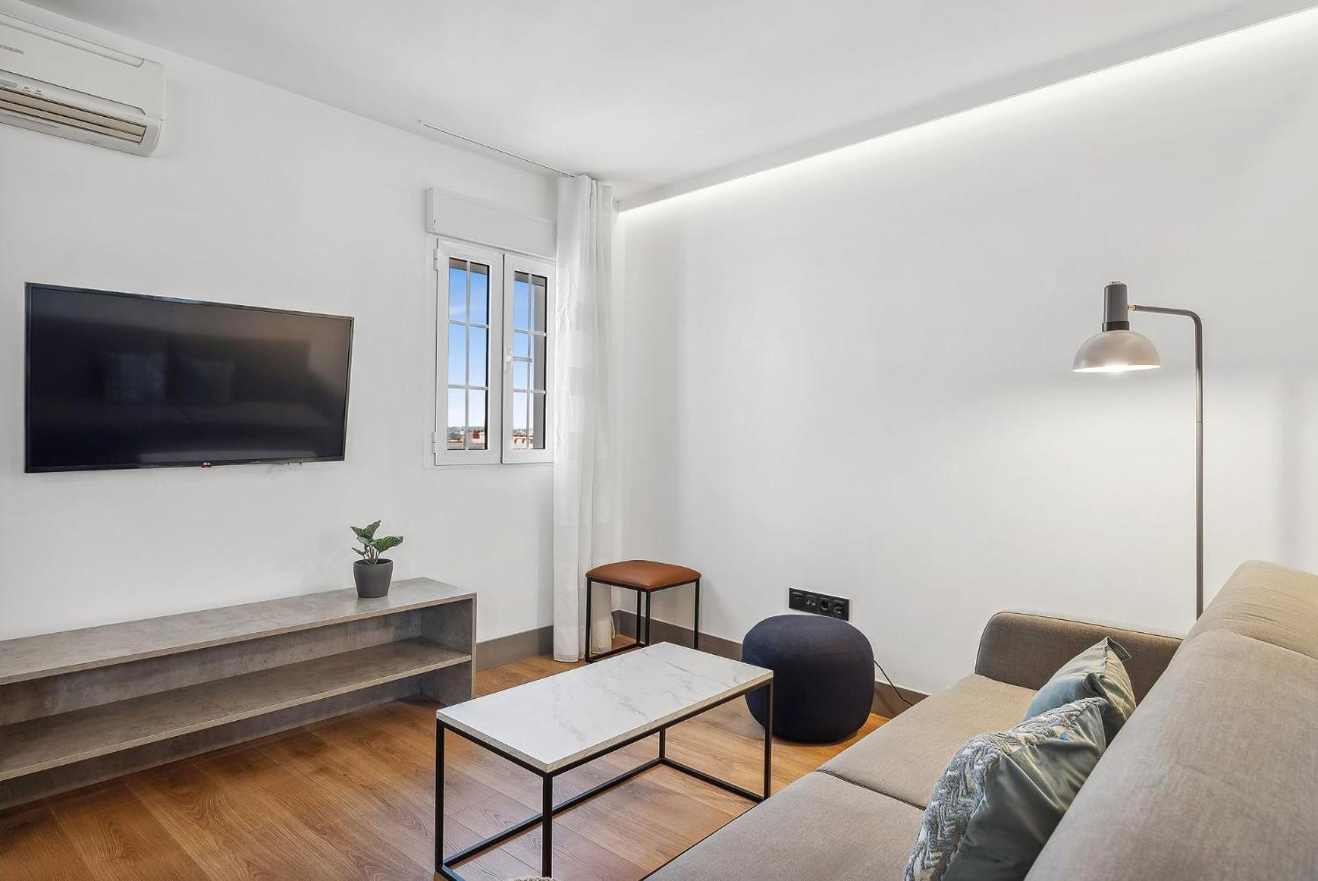 Limehome Madrid Calle De Santa Ana - Estancia Temporal Екстер'єр фото